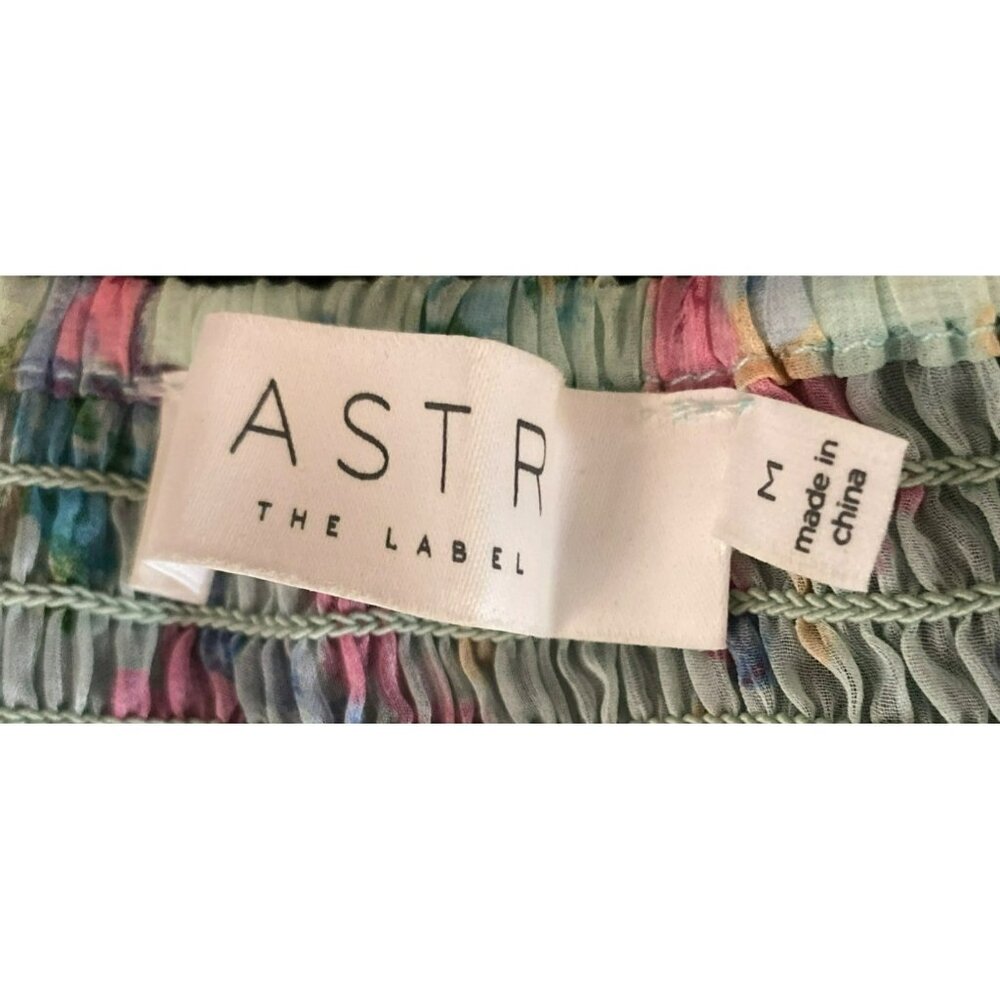 ASTR The Label Garland Floral Dress Floral Smocked Puff Sleeves Ruffled Hem $138 - Picture 3 of 10